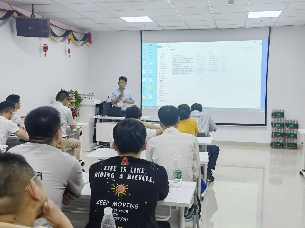 1625468117.jpg 新利体育-新利体育(中国)药业技术交流会 (3) - 副本.jpg